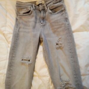 Stylish ZARA Distressed Light Gray Jeans Sz 2